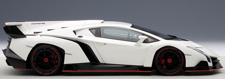 AutoArt 1/18 Lamborghini Veneno - White